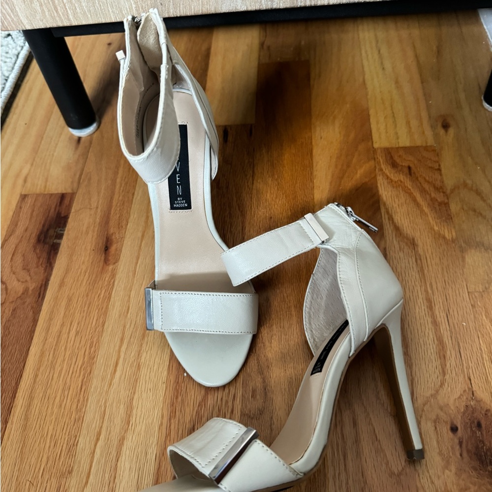 Steven by Steve Madden cream sandal heels size 6.